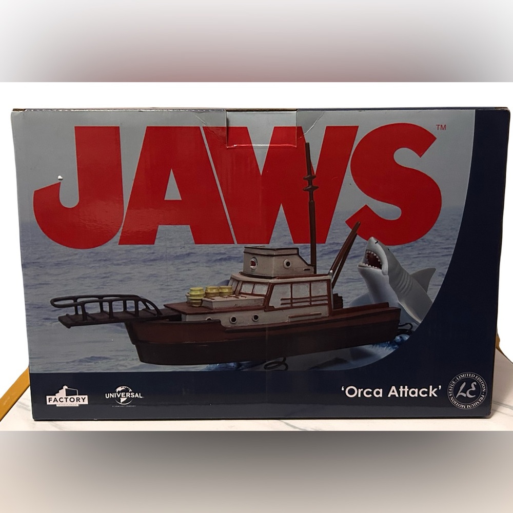 Factory Entertainment JAWS “Orca Attack” Collectible Diorama-Limited Edition